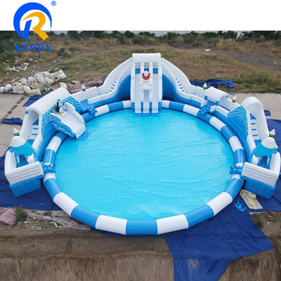 Piscina de grandes dimensões Urso Polar Slide de água PVC Tamanho adulto Brinquedo aquático para 10 passageiros