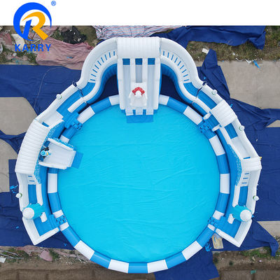 Piscina de grandes dimensões Urso Polar Slide de água PVC Tamanho adulto Brinquedo aquático para 10 passageiros