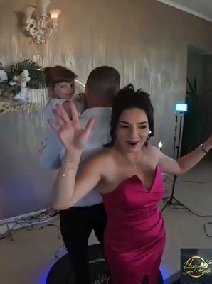 Dispositivos compatíveis com Gro 2024 Overhead 360 Photo Booth para Selfie de vídeo em movimento lento