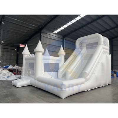 Kit de reparação e sopro CE incluído Casa de salto inflável de casamento branco com escorrega