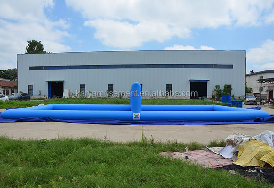 Experimente a divertida piscina comercial de voleibol inflável com acessórios incluídos