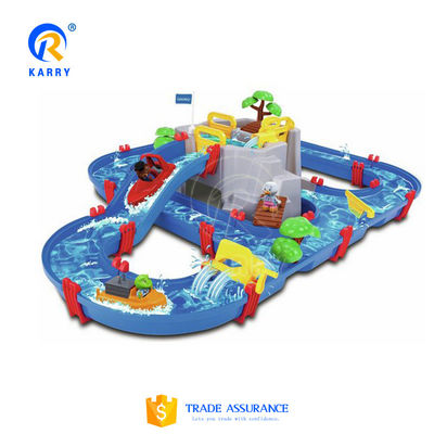 Jogos infláveis de parque aquático para crianças Opções de cores personalizadas para uma aventura personalizada