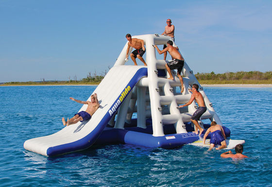 Transforme o seu parque aquático com o nosso parque de diversões inflável e os kits de reparação incluídos