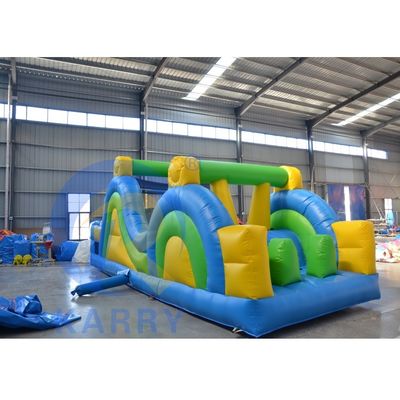 Curso de obstáculos inflável de tamanho personalizado e jogos esportivos para crianças no quintal exterior