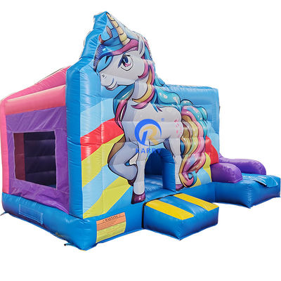 Aluguer comercial de um castelo inflável com kits de reparação incluídos