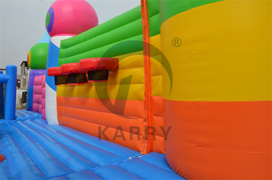 Experimente a emoção do nosso parque aquático inflável perfeito para aluguer de festas para adultos