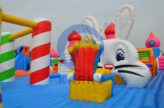 Experimente a emoção do nosso parque aquático inflável perfeito para aluguer de festas para adultos