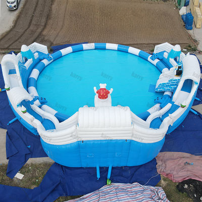 Capacidade máxima 100-500 kg Grande parque aquático inflável do Reino das Neves com piscina e escorregas
