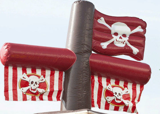 Deslizamento de água de cor personalizada piscina inflável para barco pirata parque aquático inflável