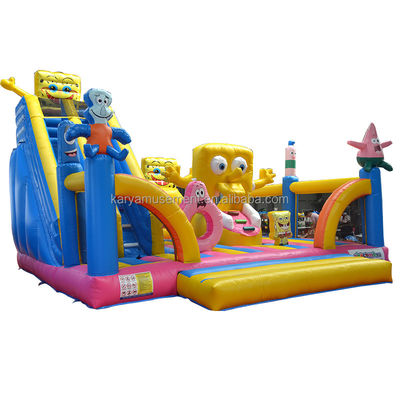 Trampolim inflável para crianças com certificação CE/EN71/EN14960 e castelo Bob Esponja