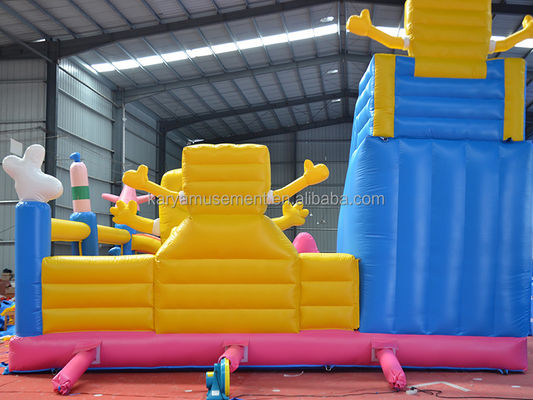 Trampolim inflável para crianças com certificação CE/EN71/EN14960 e castelo Bob Esponja