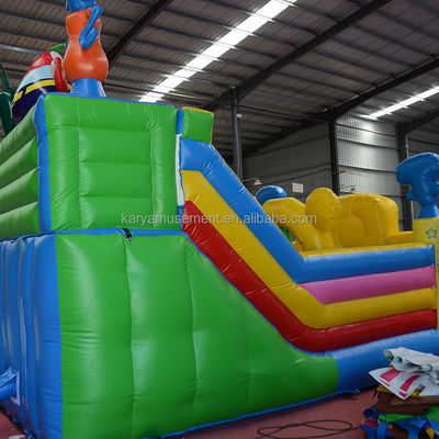 Cor personalizada inflável Esponja-Bob Parque tema castelo salto para adultos festa divertida cidade