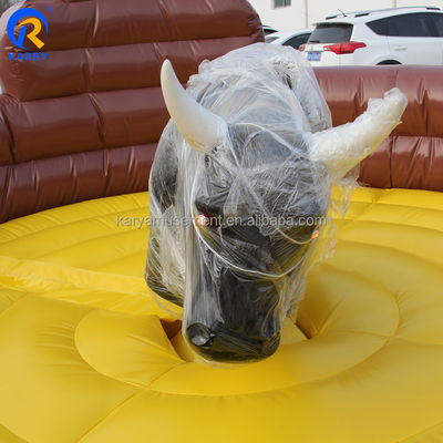 Aluguel e venda PORTABLE inflável Rodeio mecânico Bull Ride Game com características quentes