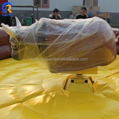 Aluguel e venda PORTABLE inflável Rodeio mecânico Bull Ride Game com características quentes
