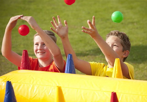 Jogos de corrida de bola-pára-choque para carnaval interativo divertido