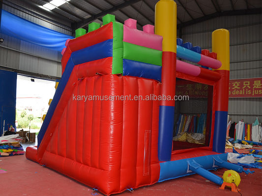 14 anos de idade, personalizar aceito tema bloco de construção vermelho castelo salto com escorrega e grande piscina de água parque de diversões PVC