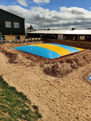 Commercial PVC inflável Jumping Cloud Colorido Jumping almofada Pad para crianças e adultos