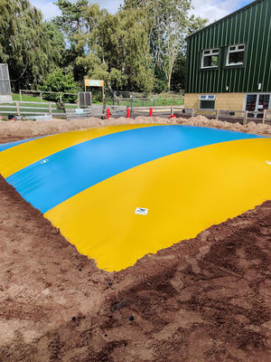Commercial PVC inflável Jumping Cloud Colorido Jumping almofada Pad para crianças e adultos