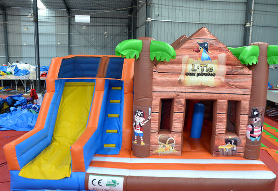 Melhore seu playground com casa de saltos de cabine de madeira infantil e combo de escorregador inflável
