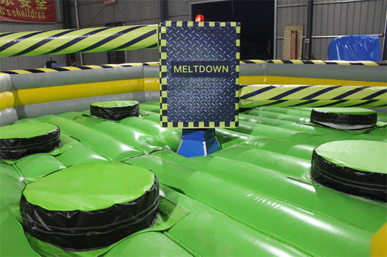 Jogos interativos infláveis de cores personalizadas Meltdown Saltador mecânico para adultos