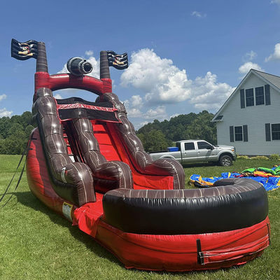 Equipamento de parque aquático de diversões Pirata escorrega de água inflável com piscina PVC comercial