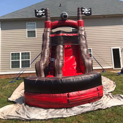 Equipamento de parque aquático de diversões Pirata escorrega de água inflável com piscina PVC comercial