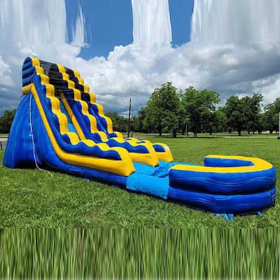 Slide de água inflável comercial de tamanho adulto com piscina em design de listras amarelas
