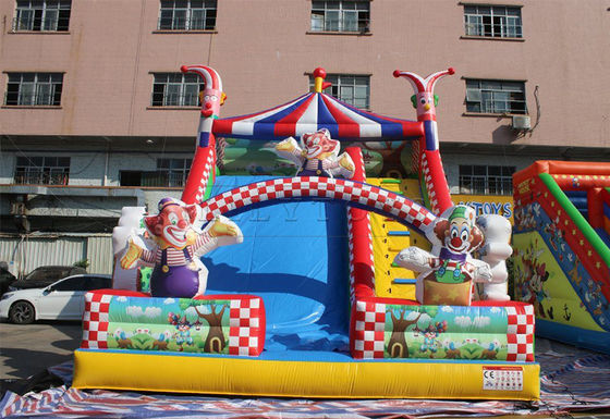 Deslizante seco inflável comercial com logotipo personalizado Deslizante de salto de palhaço de circo de carnaval