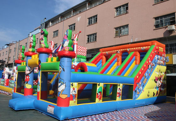 Deslizante seco inflável comercial com logotipo personalizado Deslizante de salto de palhaço de circo de carnaval