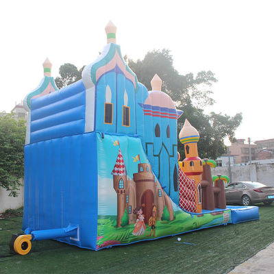 Capacidade máxima 100-500 kg Castelo inflável com escorrega molhada para piscina de água interna