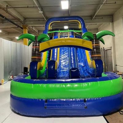 Comércio Brinquedo inflável PVC Palmeira tronco escorrega de água para promoção de eventos comerciais