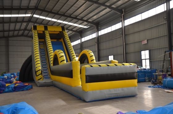 Parque aquático comercial inflável com escorrega extra longa e piscina combinada inflável