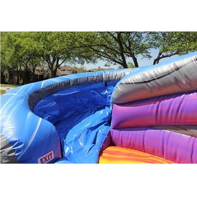 Jardim de fundo divertida grande escorrega de água inflável com duas faixas de deslizamento molhado e 0,55 mm Plato PVC