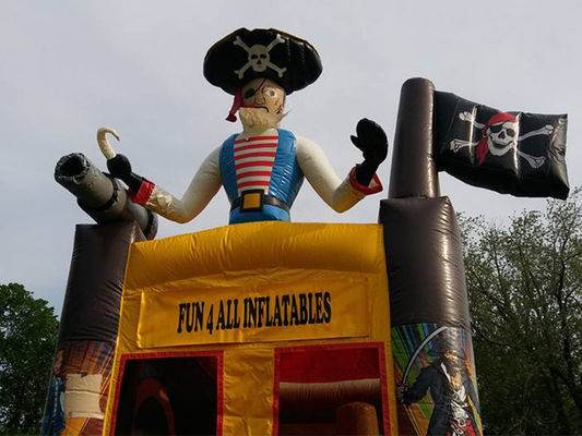 Jogo ao ar livre Temática pirata Casa de salto inflável com escorrega seca