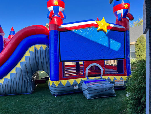 Eventos de festa PVC comercial Rocket vermelho Casa de salto inflável com piscina de escorrega