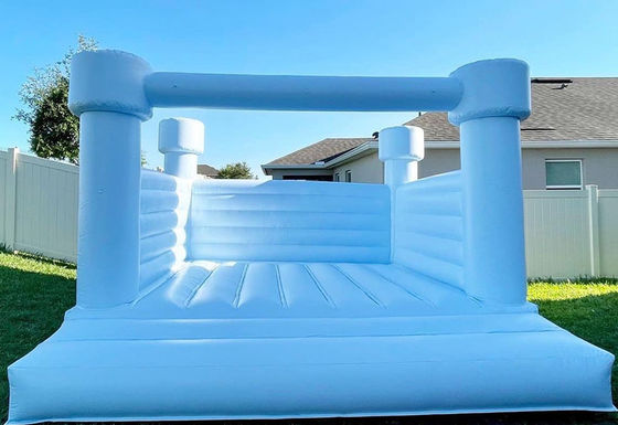 Tamanho personalizado White Moonwalk Bouncers infláveis para PVC Bouncy Castle em cor pastel