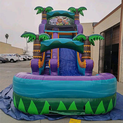 Castelo inflável da floresta tropical com escorrega e escorrega de piscina