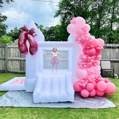 Casa ou Negócios Castelo inflável branco Trampolim de salto com opções personalizáveis