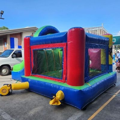 Equipamento de entretenimento do jardim traseiro Logotipo personalizado Aceitável Castelo de salto inflável