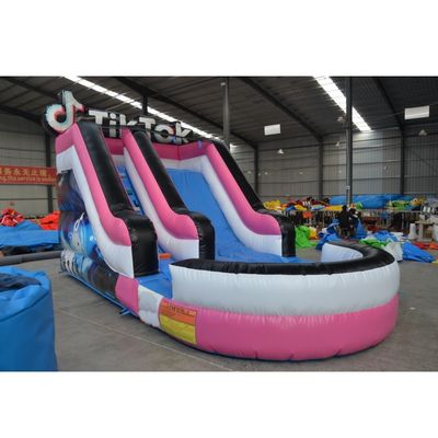Capacidade máxima 100-500 kg Promoção de eventos comerciais Deslizamento de água inflável com piscina