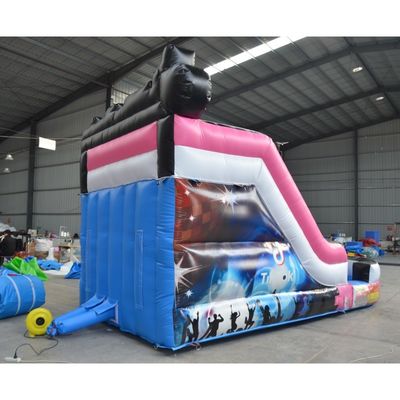 Capacidade máxima 100-500 kg Promoção de eventos comerciais Deslizamento de água inflável com piscina