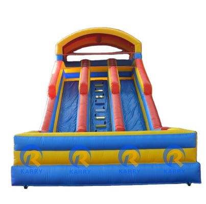 2023 Piscina combinada de deslizamento de água quente ao ar livre com design rotativo de dupla faixa e material PVC