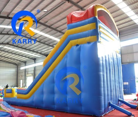 2023 Piscina combinada de deslizamento de água quente ao ar livre com design rotativo de dupla faixa e material PVC