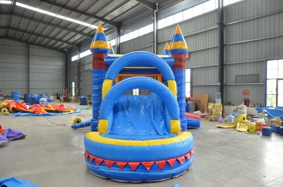 Experimente a emoção do escorrega inflável / castelo / salto para entretenimento ao ar livre