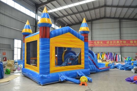 Experimente a emoção do escorrega inflável / castelo / salto para entretenimento ao ar livre