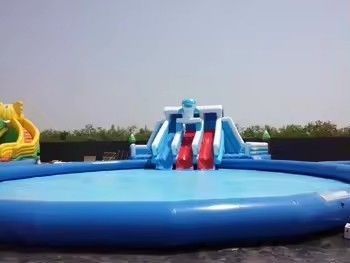 Grande piscina inflável casa de salto castelo de salto com sopro e escorrega de água inflável