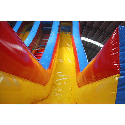 Capacidade máxima 100-500 kg Slide de água comercial inflável com piscina e dupla pista