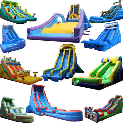 Capacidade máxima 100-500 kg Slide de água comercial inflável com piscina e dupla pista