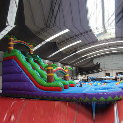 Slide de água inflável e trampolim personalizado para crianças