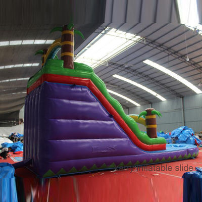 Slide de água inflável e trampolim personalizado para crianças